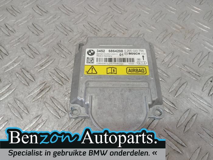 Airbag Module from a BMW 3 serie Touring (F31) 320d 2.0 16V 2015