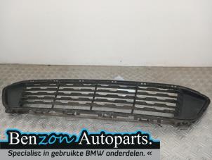 Used Bumper grille BMW X1 (F48) Price € 24,20 Inclusive VAT offered by Benzon Autodemontage