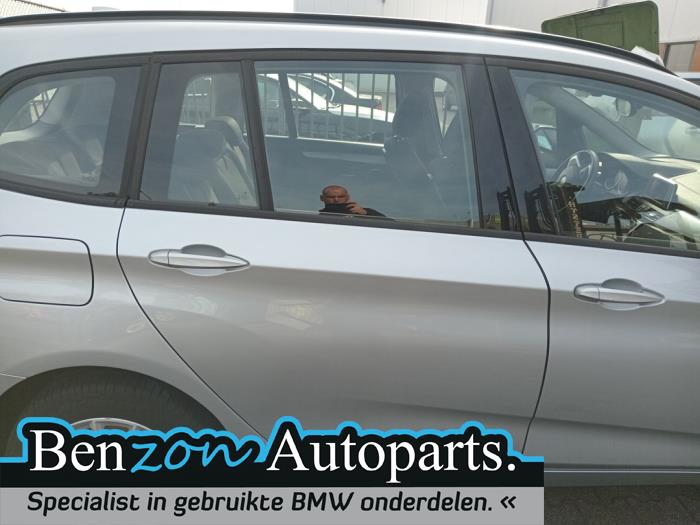 Portière 4portes arrière droite d'un BMW 2 serie Gran Tourer (F46)  2016