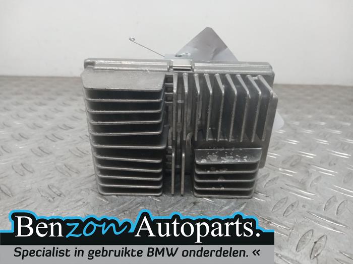 Radio amplifier from a BMW 3 serie (F30) 320i xDrive 2.0 16V 2014