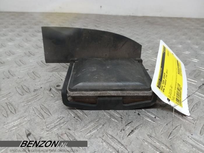 Begagnade Dödvinkelsensor BMW 5 serie Touring (F11) 520d 16V Pris på förfrågan erbjuds av Benzon Autodemontage
