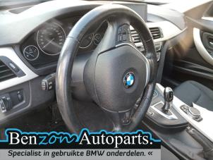 Używane Kierownica BMW 3 serie Touring (F31) 330d xDrive 3.0 24V Van Cena € 121,00 Z VAT oferowane przez Benzon Autodemontage