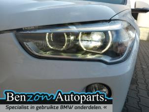 Używane Reflektor lewy BMW X1 (F48) xDrive 18d 2.0 16V Cena € 907,50 Z VAT oferowane przez Benzon Autodemontage