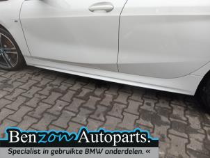 Usados Faldón lateral izquierda BMW 1 serie (F40) 118i 1.5 TwinPower 12V Precio € 151,25 IVA incluido ofrecido por Benzon Autodemontage