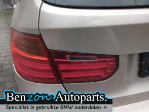 Usados Luz trasera izquierda BMW 3 serie Touring (F31) 316i 1.6 16V Precio € 54,45 IVA incluido ofrecido por Benzon Autodemontage