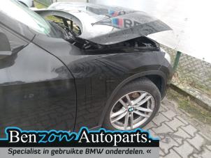 Używane Blotnik prawy przód BMW X1 (E84) Cena € 211,75 Z VAT oferowane przez Benzon Autodemontage