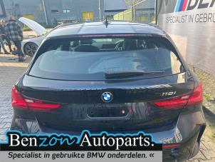 Usados Portón trasero BMW 1 serie (F40) 118i 1.5 TwinPower 12V Precio € 606,21 IVA incluido ofrecido por Benzon Autodemontage
