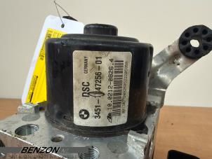Bloc ABS d'un BMW M5 (F10) 4.4 V8 32V TwinPower Turbo 2012