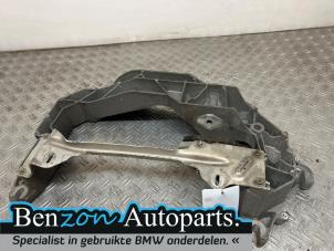 Usagé Support boîte de vitesses BMW X5 (F15) xDrive 40e 2.0 Prix sur demande proposé par Benzon Autodemontage