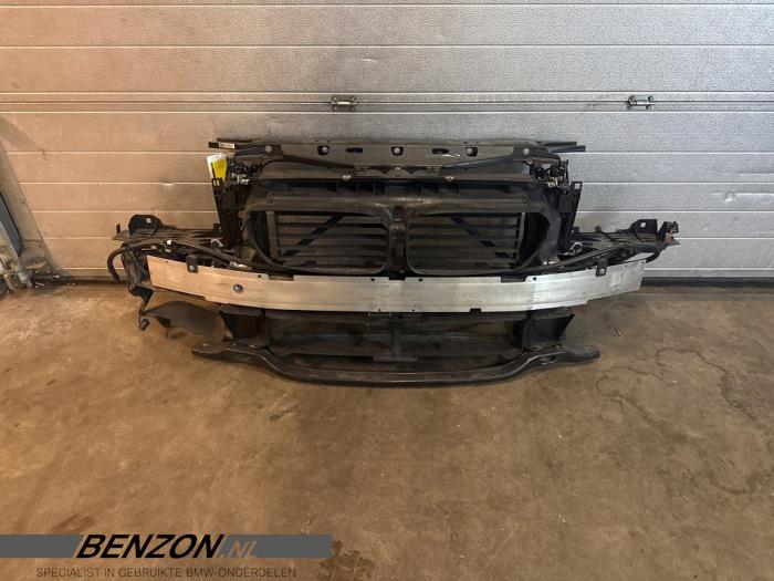 Begagnade Front BMW 5 serie Touring (F11) Pris € 786,50 Inklusive moms erbjuds av Benzon Autodemontage