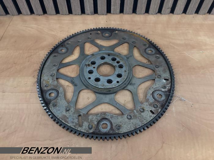 Gebrauchte Starterkranz BMW 3-Serie Preis € 49,99 Margenregelung angeboten von Benzon Autodemontage