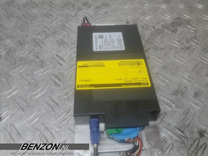 Begagnade Bluetooth-modul BMW 5 serie (F10) 530d 24V Pris på förfrågan erbjuds av Benzon Autodemontage