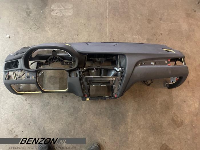 Używane Panel BMW X3 (F25) xDrive 28i 2.0 16V Twin Power Turbo Cena € 500,00 Procedura marży oferowane przez Benzon Autodemontage
