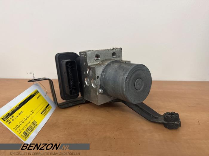 Begagnade ABS-pump BMW X5 (F15) M50d 3.0 24V Pris € 242,00 Inklusive moms erbjuds av Benzon Autodemontage