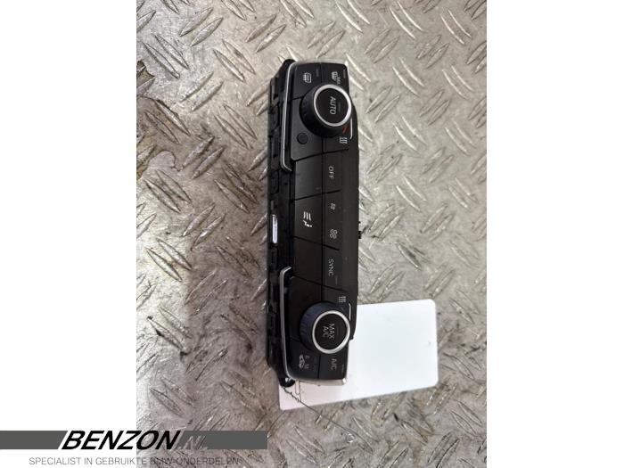 Gebrauchte Klimabedienteil BMW 2 serie Active Tourer (F45) 216d 1.5 TwinPower Turbo 12V Preis auf Anfrage angeboten von Benzon Autodemontage