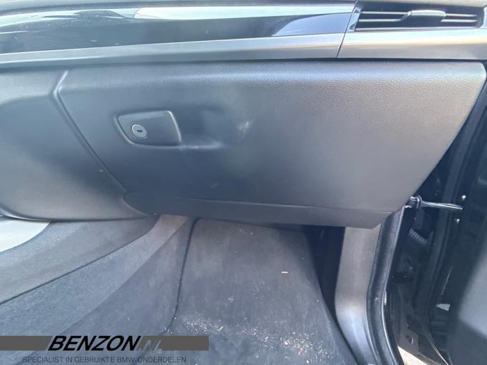 Begagnade Handskfack BMW X5 (F15) xDrive 40e 2.0 Pris € 50,00 Marginaltabell erbjuds av Benzon Autodemontage