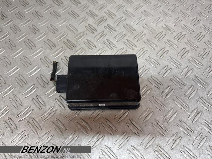Begagnade Radarsensor BMW 5 serie (F10) Pris € 400,00 Marginaltabell erbjuds av Benzon Autodemontage