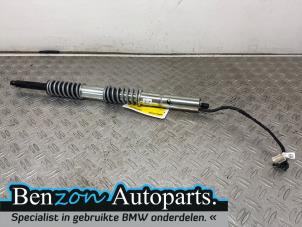 Begagnade Gasfjäder, höger bak BMW 5 serie Touring (F11) M550d xDrive 24V Pris € 50,00 Marginaltabell erbjuds av Benzon Autodemontage
