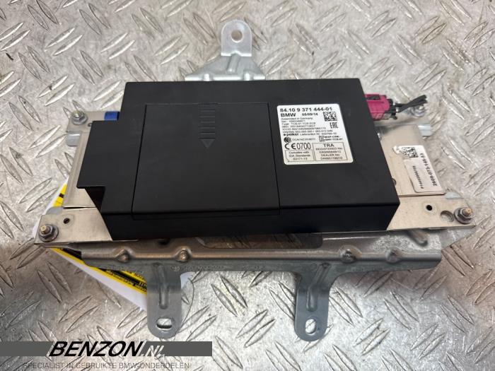 Begagnade Telefonmodul BMW 5 serie Touring (F11) M550d xDrive 24V Pris på förfrågan erbjuds av Benzon Autodemontage