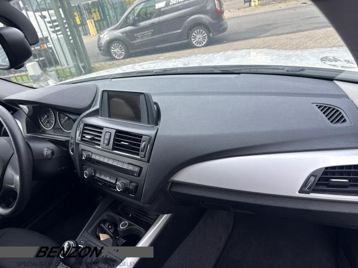 Używane Panel BMW 1 serie (F20) 114i 1.6 16V Cena € 500,00 Procedura marży oferowane przez Benzon Autodemontage