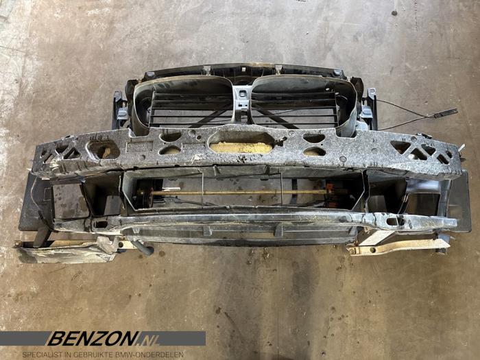 Begagnade Front BMW 5 serie Gran Turismo (F07) 535i 24V TwinPower Turbo Pris € 550,00 Marginaltabell erbjuds av Benzon Autodemontage