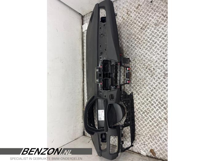 Usados Salpicadero BMW 2-Serie Precio € 500,00 Norma de margen ofrecido por Benzon Autodemontage