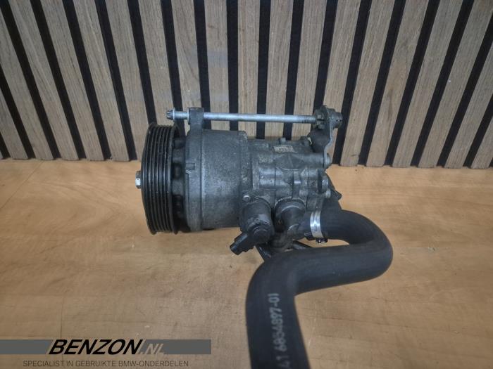 Usagé Pompe de direction BMW 5 serie Touring (F11) M550d xDrive 24V Prix € 199,99 Règlement à la marge proposé par Benzon Autodemontage