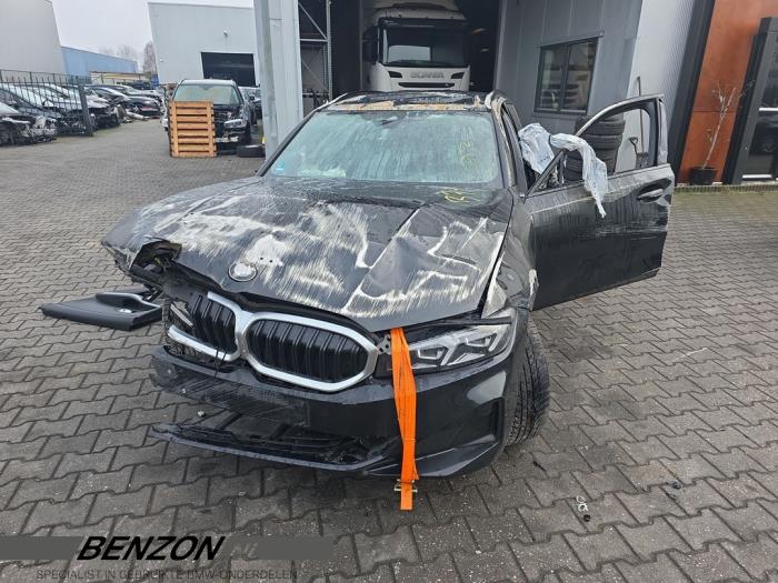 Begagnade Styrbox BMW 3 serie Touring (G21) 318d 2.0 TwinPower Turbo 16V Mild Hybrid Pris € 1.000,00 Marginaltabell erbjuds av Benzon Autodemontage
