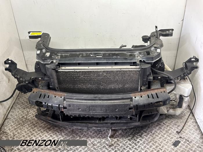 Używane Panel przedni Mini Countryman (R60) 2.0 Cooper D 16V Autom. Cena € 450,00 Procedura marży oferowane przez Benzon Autodemontage