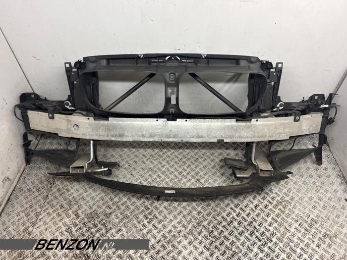 Begagnade Front BMW 5-Serie Pris € 350,00 Marginaltabell erbjuds av Benzon Autodemontage