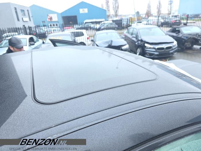 Używane Szyberdach BMW X6 (E71/72) xDrive50i 4.4 V8 32V Cena € 600,00 Procedura marży oferowane przez Benzon Autodemontage