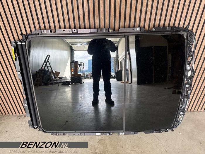 Używane Dach panoramiczny BMW X5 (G05) xDrive M50d 3.0 24V Cena € 1.250,00 Procedura marży oferowane przez Benzon Autodemontage