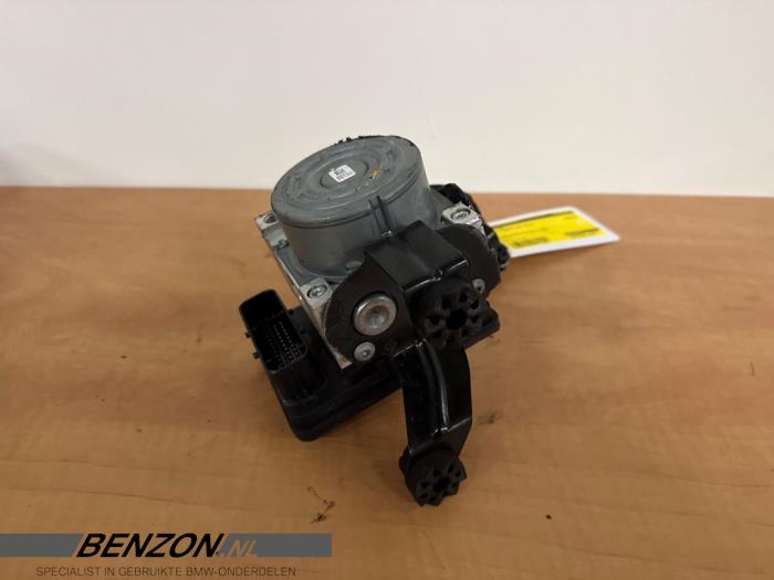 Usagé Bloc ABS BMW 1 serie (F20) 116d 1.6 16V Efficient Dynamics Prix € 100,00 Règlement à la marge proposé par Benzon Autodemontage