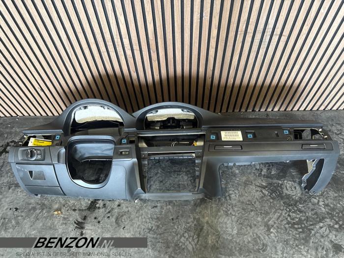 Używane Panel BMW 3 serie (E90) 330i 24V Cena € 174,99 Procedura marży oferowane przez Benzon Autodemontage