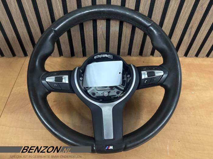 Używane Kierownica BMW 1 serie (F20) 118i 1.5 TwinPower 12V Cena € 200,00 Procedura marży oferowane przez Benzon Autodemontage
