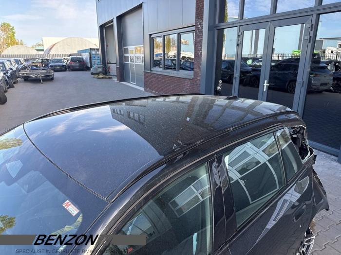 Używane Prety dachowe bagazowe BMW 5 serie Touring (G61) 530e xDrive 2.0 TwinPower Turbo 16V Cena € 349,99 Procedura marży oferowane przez Benzon Autodemontage