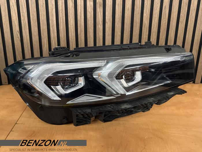 Używane Reflektor prawy BMW 3 serie (G20) 318i 2.0 TwinPower Turbo 16V Cena € 1.199,99 Procedura marży oferowane przez Benzon Autodemontage