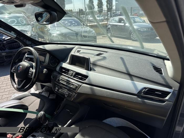 Begagnade Airbagset BMW X1 (F48) sDrive 16d 1.5 12V TwinPower Pris € 500,00 Marginaltabell erbjuds av Benzon Autodemontage