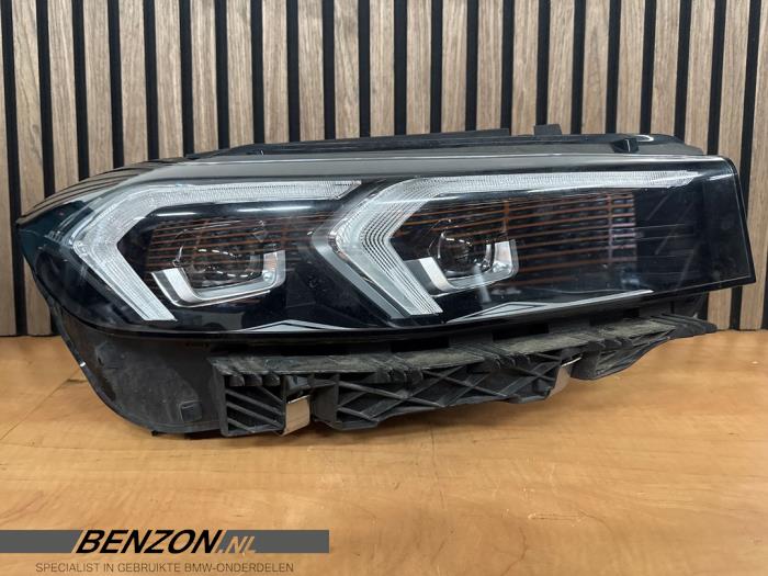 Używane Reflektor prawy BMW 3 serie Touring (G21) 320e 2.0 TwinPower Turbo 16V Cena € 1.199,99 Procedura marży oferowane przez Benzon Autodemontage