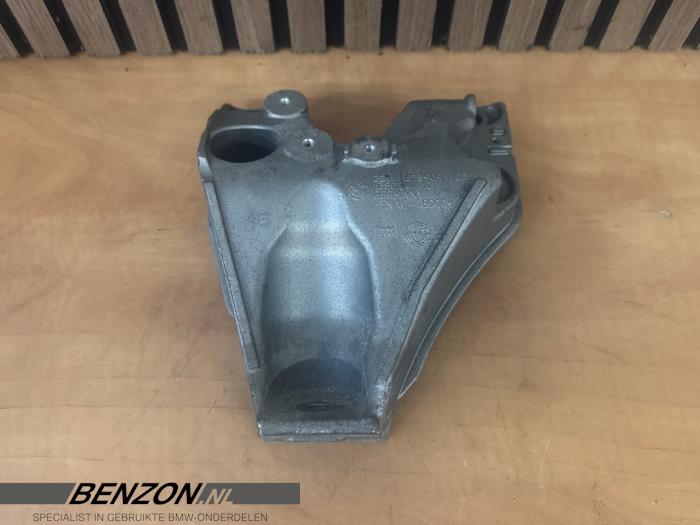Used Engine mount BMW 4 serie (F32) 420d 2.0 16V Price € 19,99 Margin scheme offered by Benzon Autodemontage