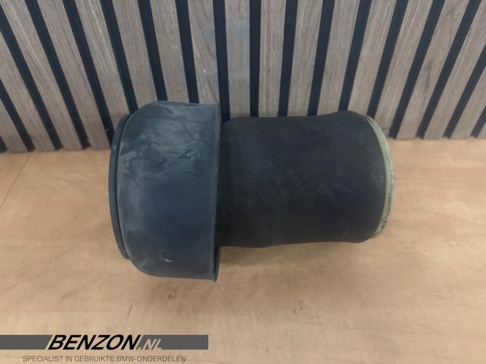 Begagnade Luftfjäder BMW X5 (F15) xDrive 40e 2.0 Pris € 49,99 Marginaltabell erbjuds av Benzon Autodemontage
