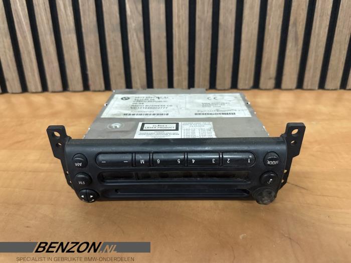Używane Radioodtwarzacz CD BMW Mini (R50/53) 1.4 16V One Cena € 40,00 Procedura marży oferowane przez Benzon Autodemontage
