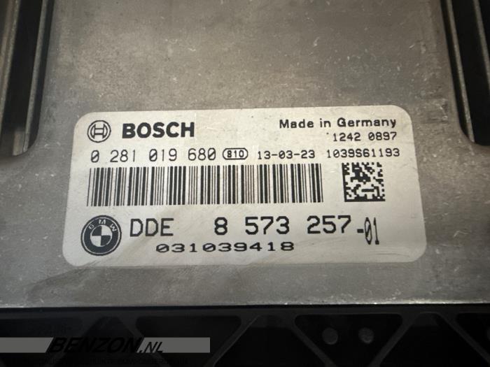 Used Engine management computer BMW 1 serie (F20) 120d 2.0 16V Price € 99,99 Margin scheme offered by Benzon Autodemontage