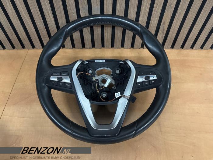Używane Kierownica BMW 1 serie (F40) 118i 1.5 TwinPower 12V Cena € 199,99 Procedura marży oferowane przez Benzon Autodemontage