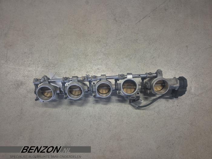 Gebrauchte Drosselklappengehäuse BMW 5 serie (E60) M5 V10 40V Preis € 274,99 Margenregelung angeboten von Benzon Autodemontage