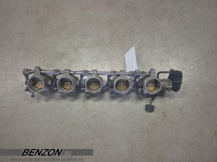 Gebrauchte Drosselklappengehäuse BMW 5 serie (E60) M5 V10 40V Preis € 274,99 Margenregelung angeboten von Benzon Autodemontage