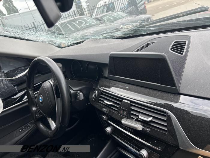 Begagnade Airbagset BMW 5 serie Touring (G31) 523d 2.0 TwinPower Turbo 16V Pris € 1.250,00 Marginaltabell erbjuds av Benzon Autodemontage