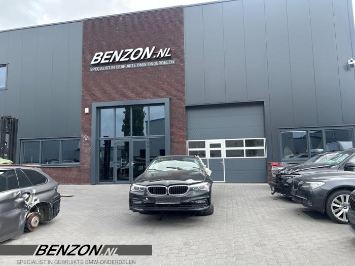 Begagnade Luftpump (fjädring) BMW 5 serie Touring (G31) 523d 2.0 TwinPower Turbo 16V Pris € 400,00 Marginaltabell erbjuds av Benzon Autodemontage