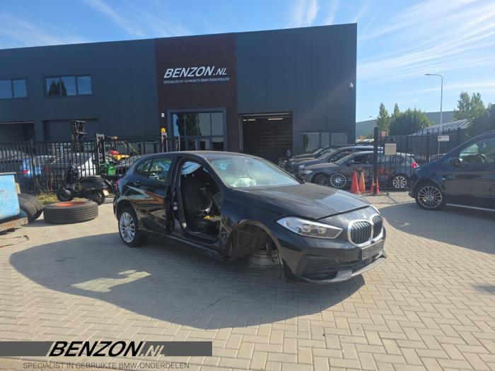 Begagnade Underram BMW 1 serie (F40) 118i 1.5 TwinPower 12V Pris € 74,99 Marginaltabell erbjuds av Benzon Autodemontage