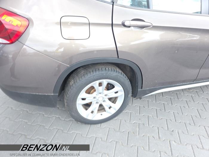 Rear wheel arch trim
